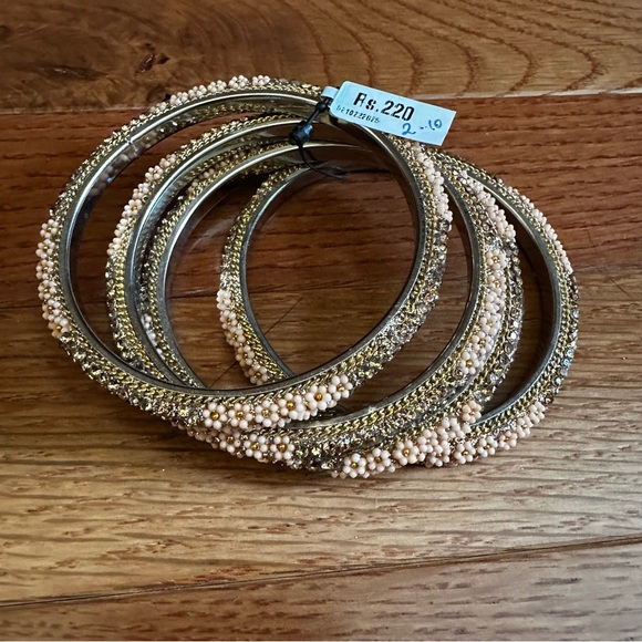 NWT Indian Kundan bracelets size 2.10 sets of 4. - Picture 8 of 11